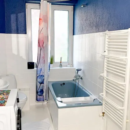 Quiet Base By Libertarent * Walbrzych