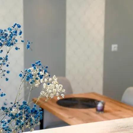 Quiet Base By Libertarent Apartment