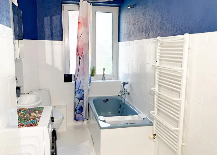 Quiet Base By Libertarent * Wałbrzych